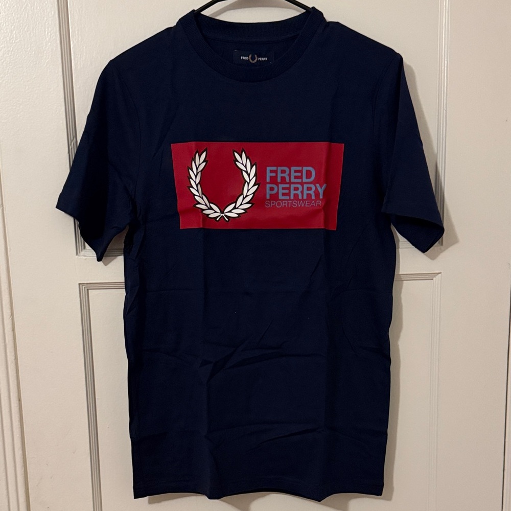 NWT Fred Perry Sportswear T-Shirt - Picture 2 of 6